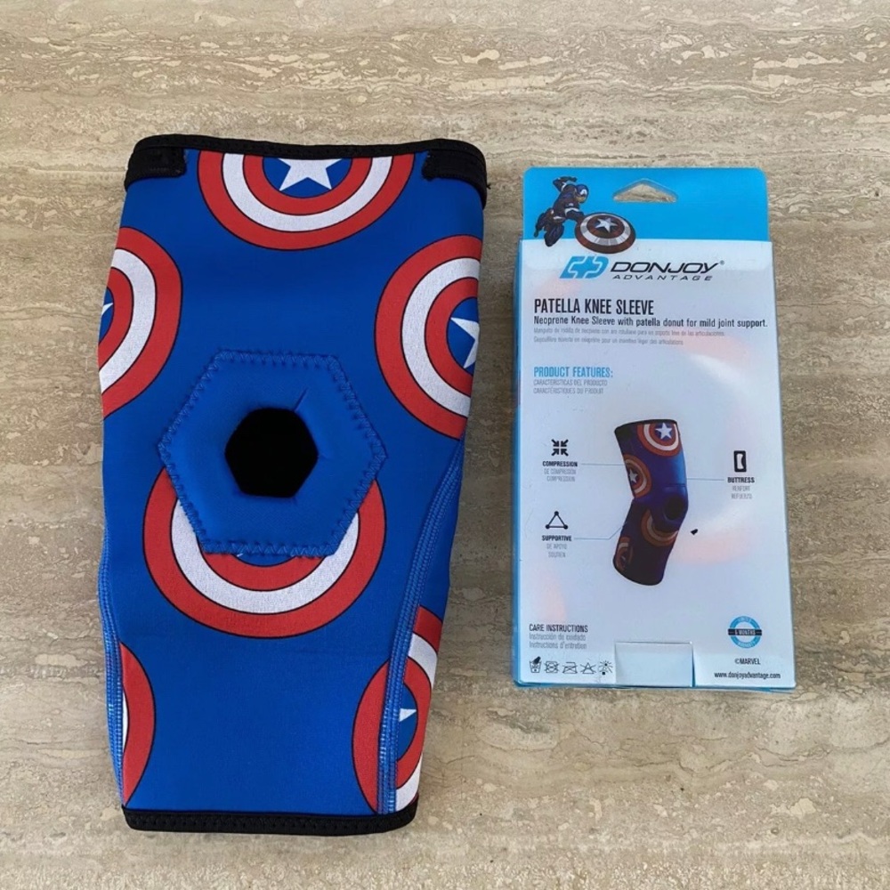 YOUTH KNEEE SLEEVE Patella support. SPORTS SUPPORT TENDINITIS KNEE INJURY MARVEL